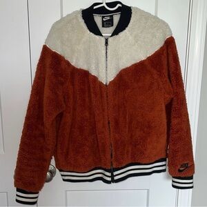 Nike zip up sherpa jacket